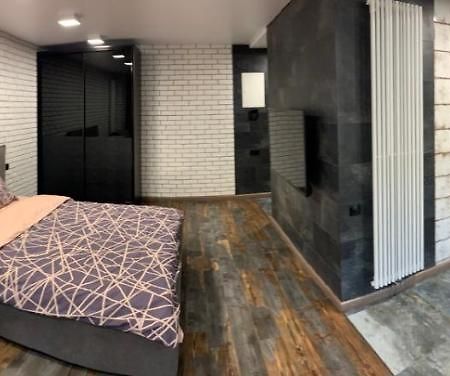 Уютная Квартира Возле Метро 23 Августа Lejlighed Kharkiv Eksteriør billede